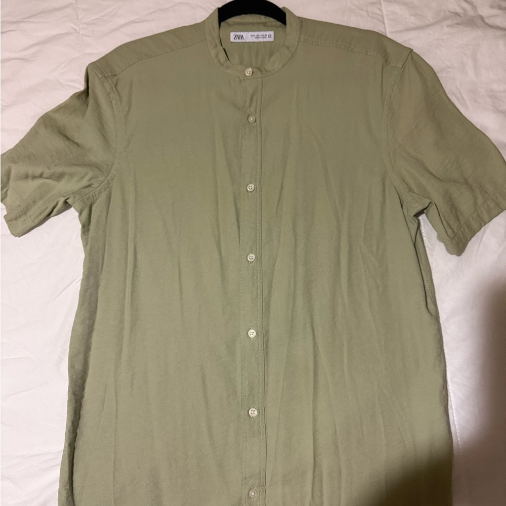 Zara Men's Casual Olive Button Down Shirt